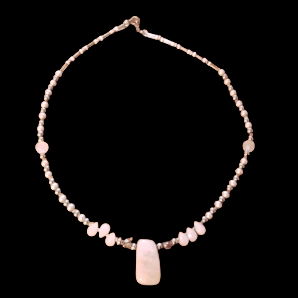 PINK PEARLY BEADS WITH PINK  ROCK PENDENT NECKLACE